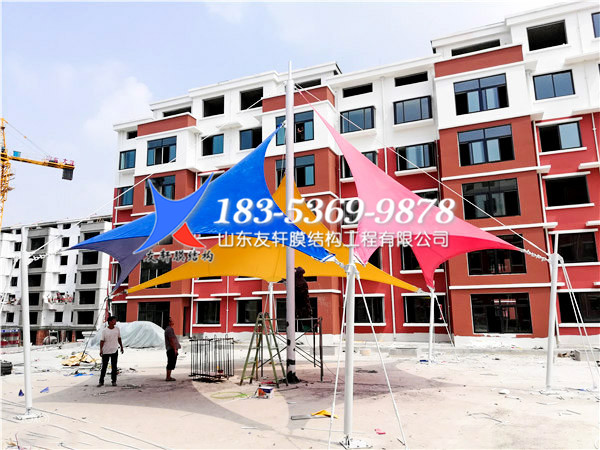 滨州市惠民县天福园小区张拉膜景观