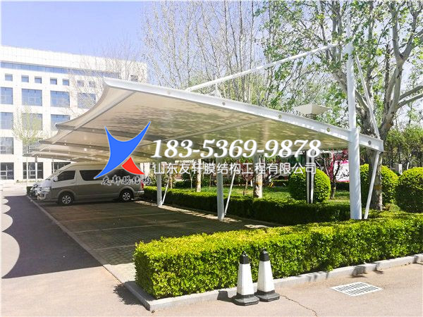 寿光市益羊铁路管理处院内汽车停
